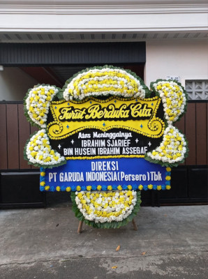 Papan Bunga Duka di Kasemen