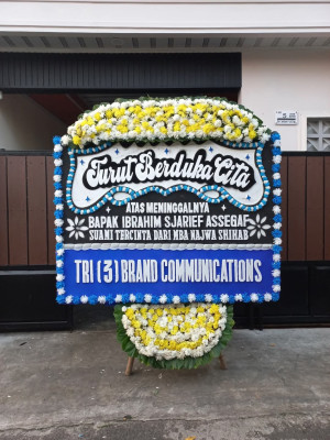 Papan Bunga Duka di Kasemen